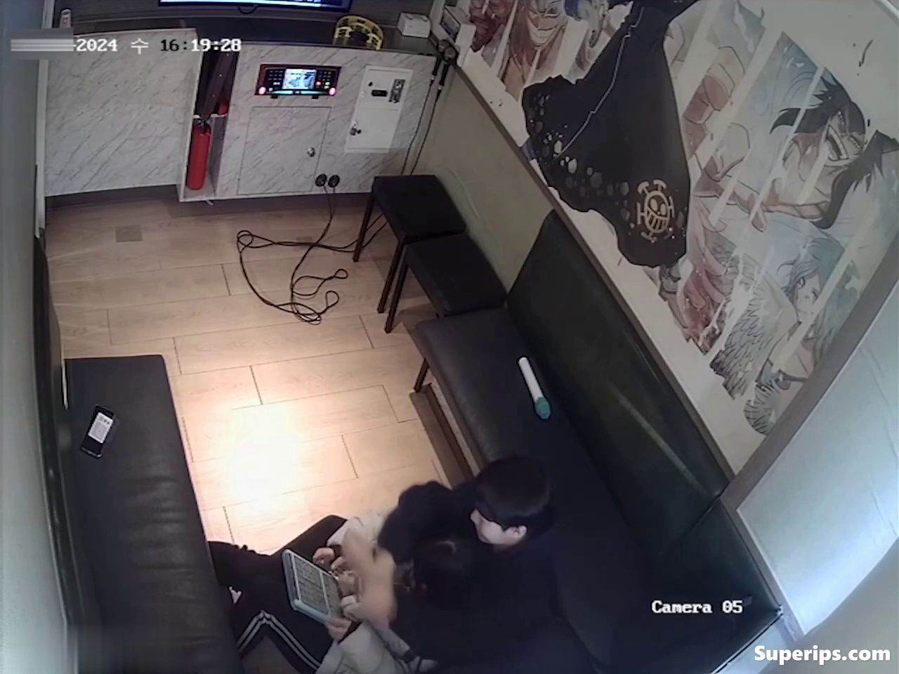 IPCAM – Korean university couple in karaoke