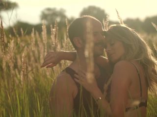 Nudeceleb- Magdalena Kajrowicz – Bede z nia (2021) HD 1080p