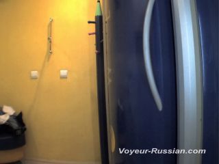Voyeur-russian_LOCKERROOM_150630