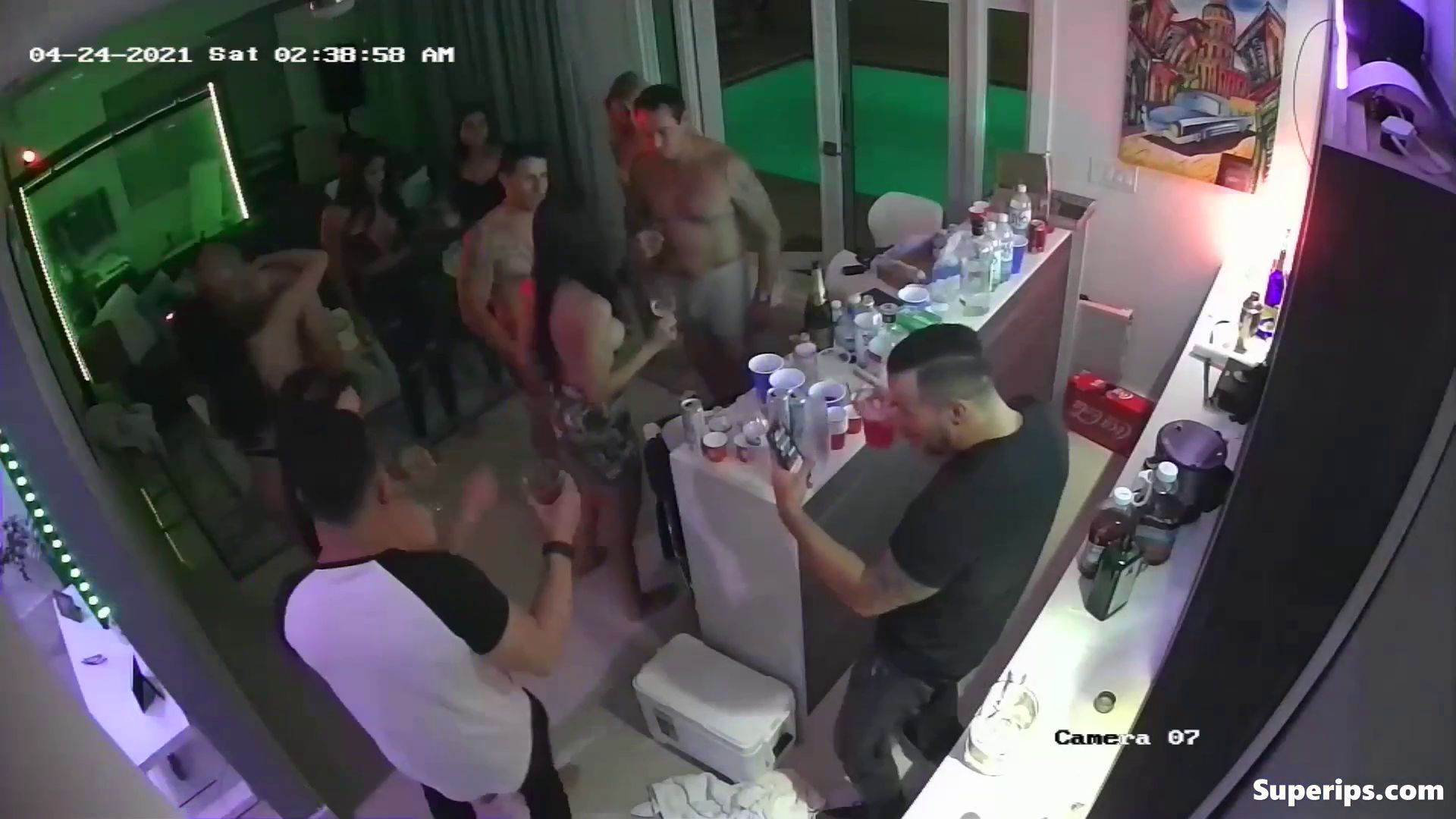 IPCAM – Swingers couples party in lingerie