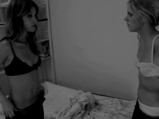 Nudeceleb- Alma A. Santiago, Johanna Wikerman – Tilbakavagen Blir Svarare (2014) HD 1080p