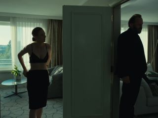 Nudeceleb- Katarzyna Dabrowska, Małgorzata Klara – A Vote of No Confidence (Wotum nieufnosci) s01e01 (2022) HD 1080p