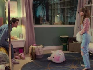 Nudeceleb- Lizeth Selene, Giovanna Grigio, Azul Guaita Bracamontes – Rebelde s01e05 (2022) HD 1080p