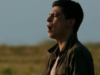 Nudeceleb- Julie Gayet, Nada Sargin – Praktican vodic kroz Beograd sa pevanjem i plakanjem (2011) HD 1080p