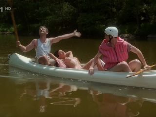 Nudeceleb- Alice Bendova – Bajecna leta pod psa (1997) HD 1080p