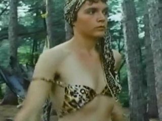 Nudeceleb- Margaret Dragu – Surfacing (1981)