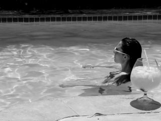 Nudeceleb- Kate Adams Kailee McGee – Kate Unhinged (2020) HD 1080p