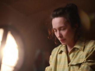 Nudeceleb- Iva Mihalic – Zimica (2011) HD 720p