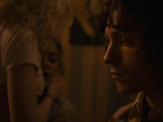 Nudeceleb- Evelyn Giovine, Sasha Lane, Emma Laird – The Crowded Room s01e02-03 (2023) HD 1080p