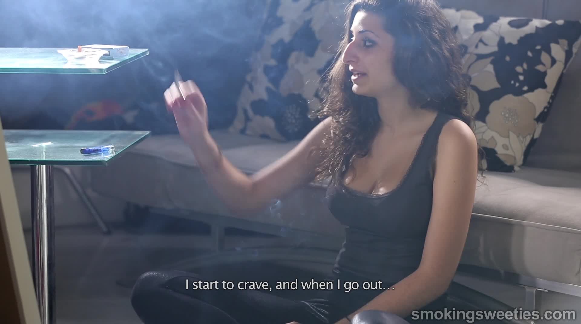 Sausan Young Smoking Stunner