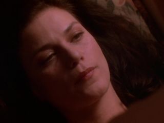 Nudeceleb- Linda Fiorentino Angie Everhart-Jade (1995) HD 1080p