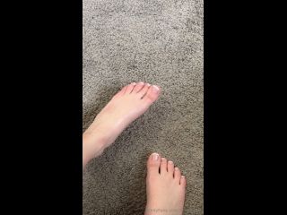 OnlyFans -  Julia.neis (kenalialuv) - Feet [SD 720P]