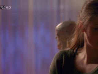 Nudeceleb- Nora Koppen-Unter uns e5200 (2015) HD 1080p