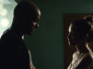 Nudeceleb- Emily Browning-American Gods s01e05 (2017) HD 1080p