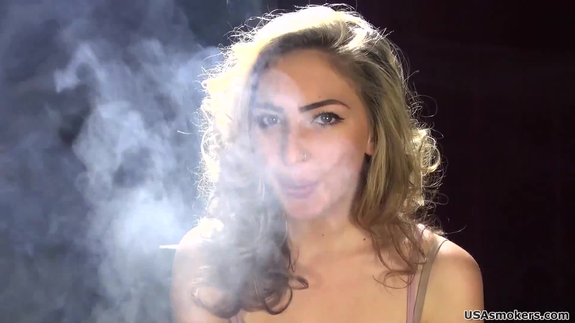 Mackenzi Beautiful Sexy Smoker