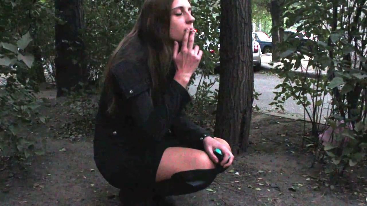 Anastasia Speedsmokes 3 Cigarettes Outside