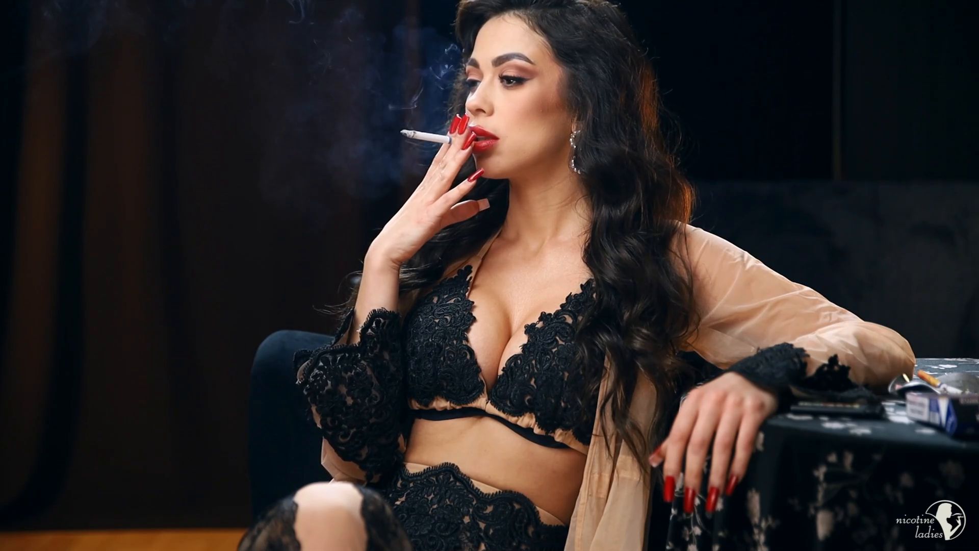 Ava smoking for pleasure Nicotine Ladies