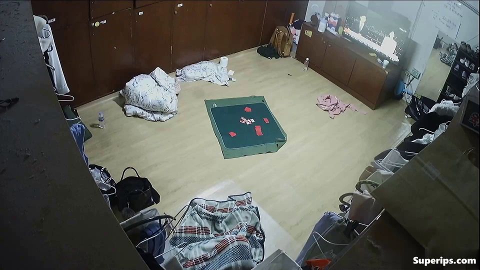 IPCAM – Korean girls have a naughty sleepover