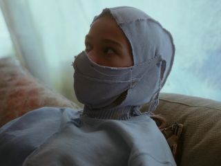 Nudeceleb- Safina Coster-Waldau, Zoe Bryan Hertz, Filippa Navarana – Salsa s01 (2022) HD 1080p