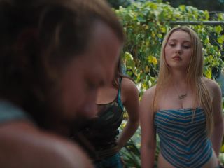 Nudeceleb- Ariel Martin, Nico Parker, Laura Chinn, Ella Anderson, etc – Suncoast (2024) HD 1080p