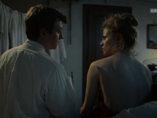 Nudeceleb- Lili Epply Josefine Preuss-Das Sacher. In bester Gesellschaft s01e01 (2016) HD 720p