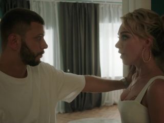 Nudeceleb- Yuliya Dzutseva (Julia Frantz) – Pyat s plyusom (Surrounded By Daughters) s01e01 (2021) HD 1080p