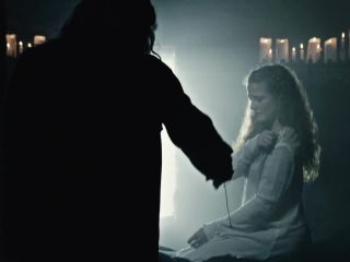 Nudeceleb- Loes Haverkort, Britte Lagcher – RedBad (2018) HD 1080p