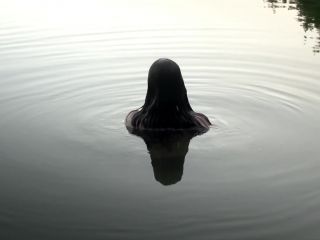 Nudeceleb- Diane Low – Au risque du demon (2014) HD 1080p