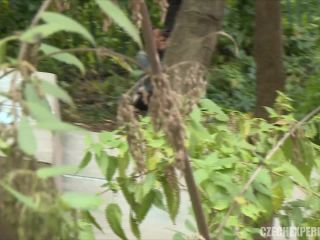 Czechav.com- 18 yo fucks in shrubbery
