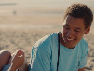 Nudeceleb- Manouk Pluis Ayana Doucoure Pommelien Thijs Emma Moortgat – High Tides (Knokke Off) s01e01-08 (2023) HD 1080p