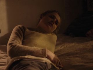 Nudeceleb- Mala Emde – Und morgen die ganze Welt (2020) HD 1080p