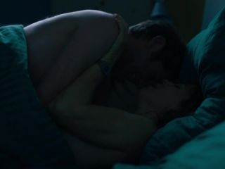 Nudeceleb- Anneke Kim Sarnau – Hit Mom – Morderische Weihnachten (2017) HD 720p