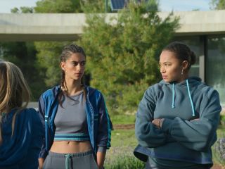 Nudeceleb- Amaia Aberasturi Belinda Peregrin Lola Rodriguez Begona Vargas Lucia Guerrero – Welcome to Eden (Bienvenidos a Eden) s01e01-08 (2022) HD 1080p