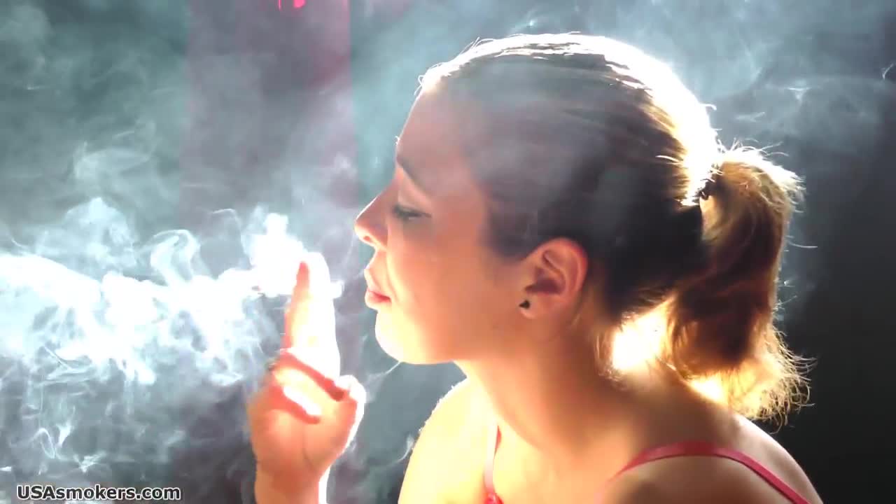 Alison Heavy Smoking Model