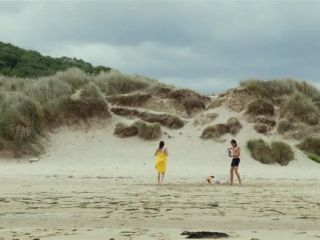 Nudeceleb- Ana Girardot-Le beau monde (2014)