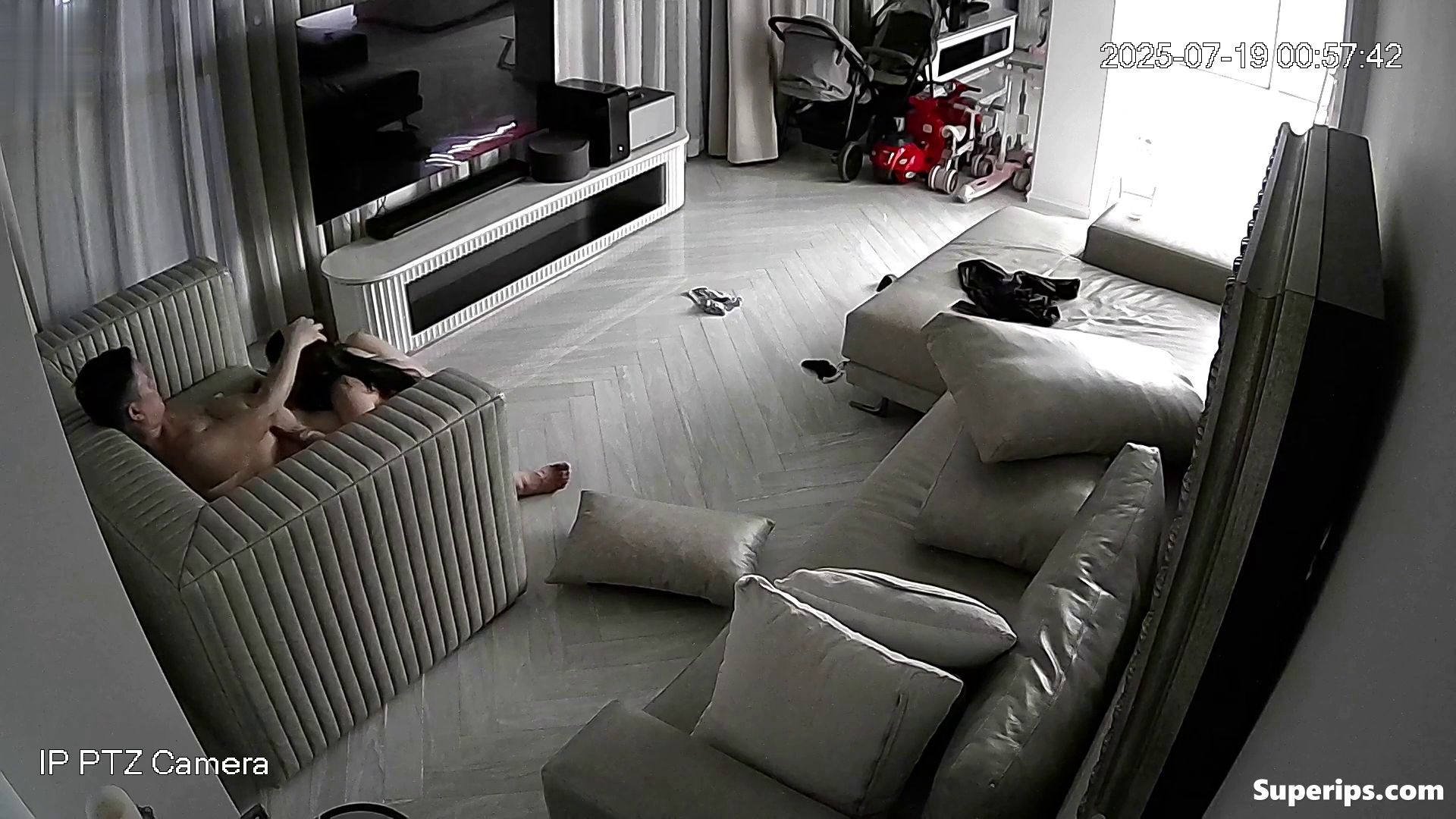 IPCAM – Beautiful Asian wife gets brutally fucked
