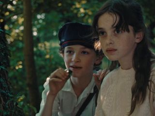 Nudeceleb- Delia Espinat-Dief – Les grandes decouvertes (The Age of Discovery) (2020) HD 1080p