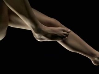 Nudeceleb- Audrey Dana, Annelise Hesme-Nos amis les Terriens (2007)