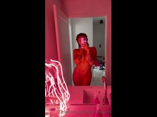 Private-recordings-of-webcam-models- VID20220210165157822