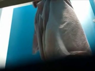 Voyeur A La Piscine 5