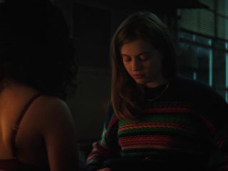 Nudeceleb- Olivia Scott Welch Kiana Madeira Julia Rehwald – Fear Street Part 1 1994 (2021) HD 1080p