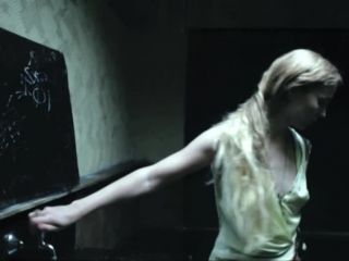 Nudeceleb- Pheline Roggan Agnieszka Podsiadlik-Jak calkowicie zniknac (2014) HD 720p