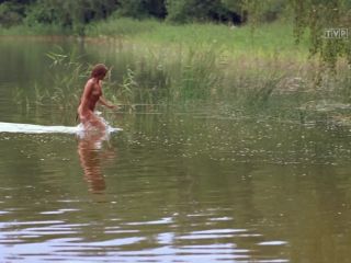 Nudeceleb- Izabella Scorupco-Ogniem i mieczem (1999) HD 1080p