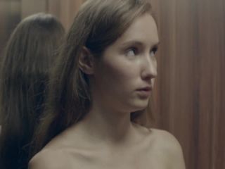 Nudeceleb- Eliska Krenkova-Rodinny film (2015) HD 720p