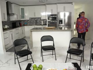 0-day-porn- Freeuse MILF-Vivianne DeSilva, Kona Jade