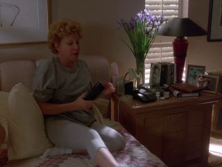 Nudeceleb- Bette Midler – Scenes from a Mall (1991) HD 1080p