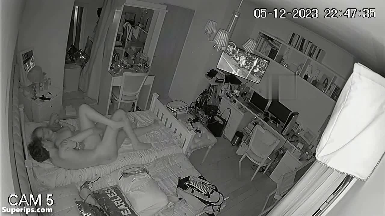 IPCAM – American college couple fucks for the first time