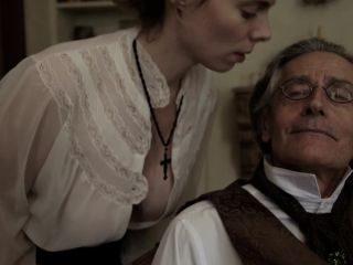 Nudeceleb- Laureline Romuald – Confidences d_une femme mariee s01e05 (2020) HD 1080p