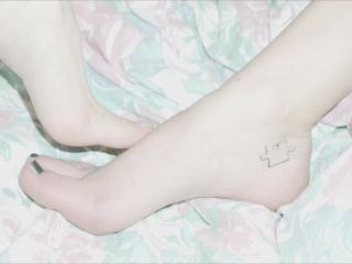 Nudeceleb- Alli Neumann Jana McKinnon – WACH (2018) HD 720p